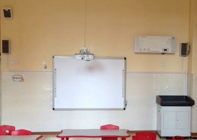 胶州电教站合理运用电子白板进行教育教学